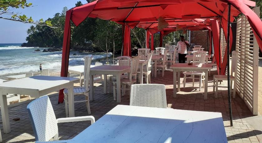 Coral Beach Hotel Bed and Breakfast in Mirissa