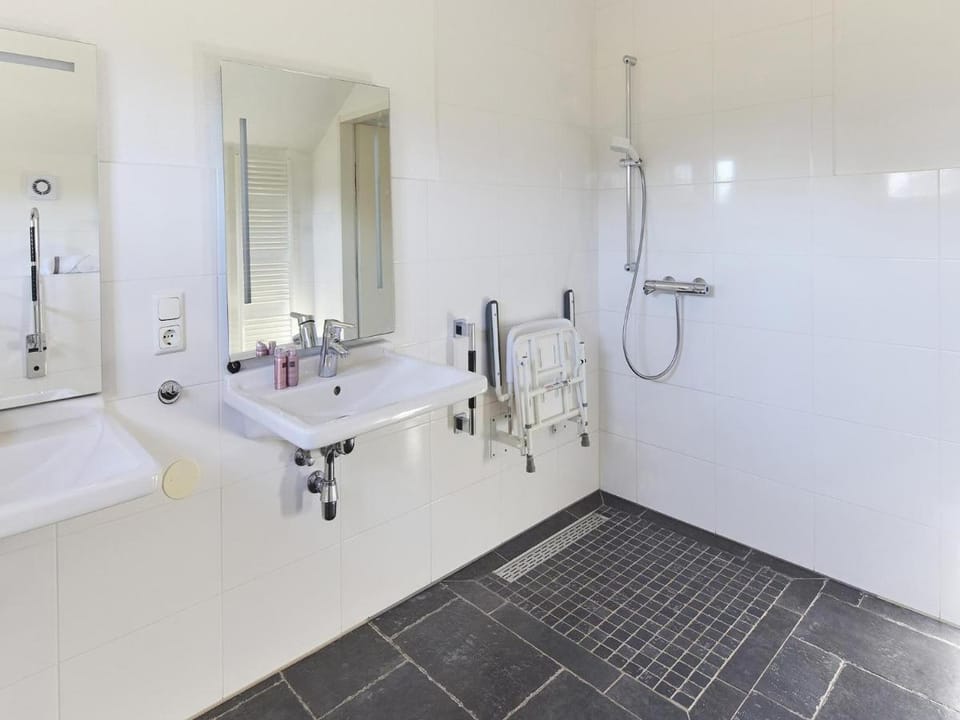 Farmhouse in Limburg with Subtropical Pool Villa in Roggel