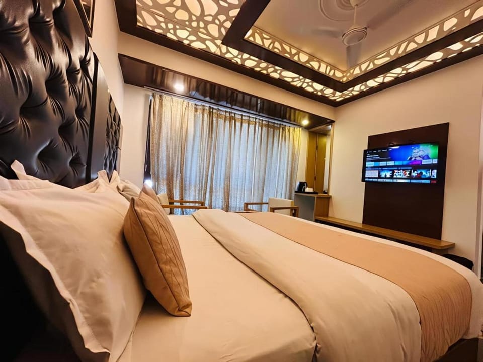 Hotel Dwaper A Premium Property Near Mall Road Hotel in Uttarakhand