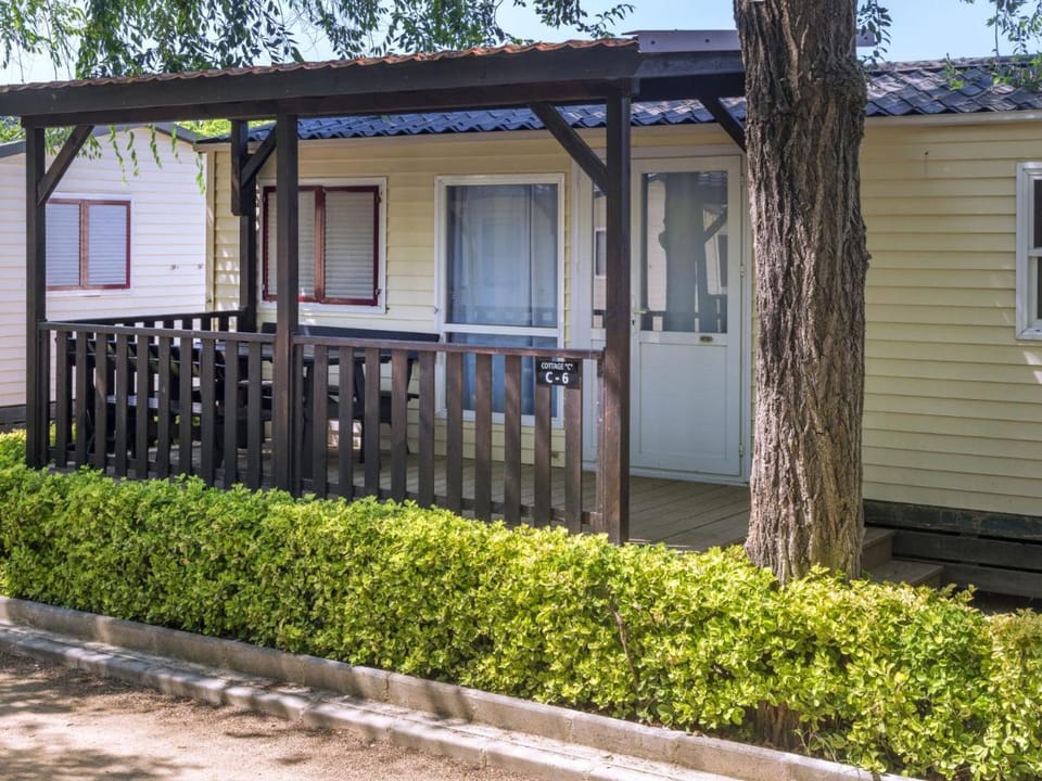 Cottage in Camping Solmar with Terrace Vacation rental in Blanes