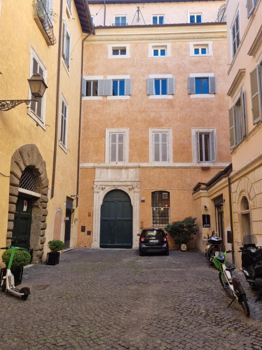Appartamento Coronari Apartment in Rome