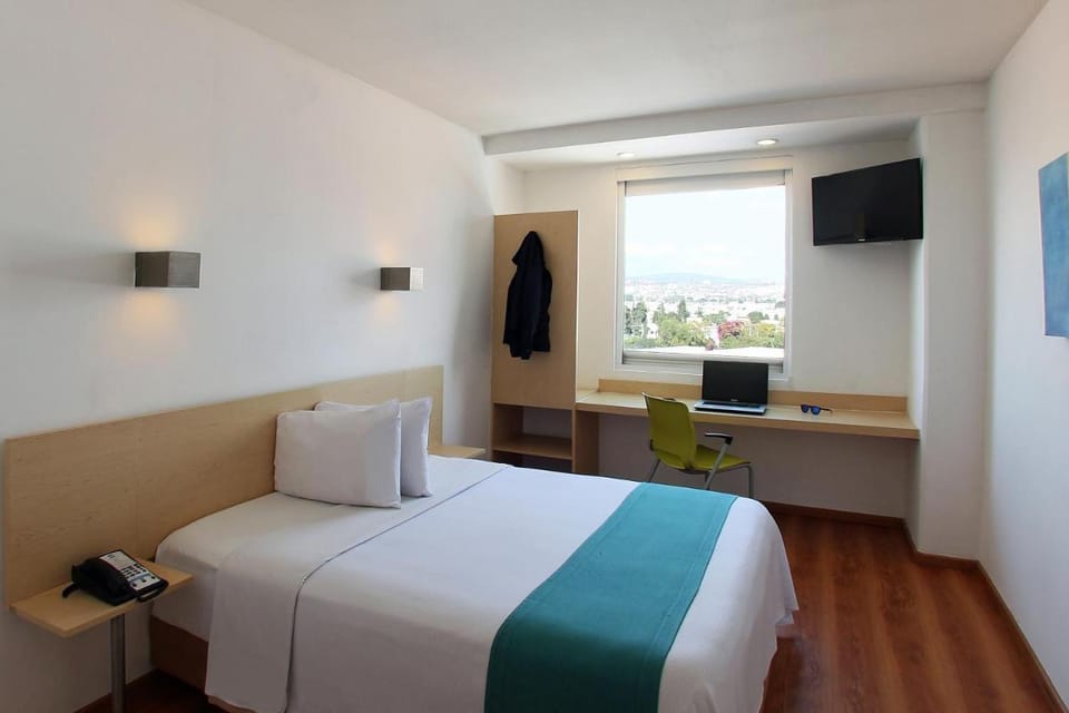 One Queretaro Plaza Galerias Hotel in Santiago de Queretaro