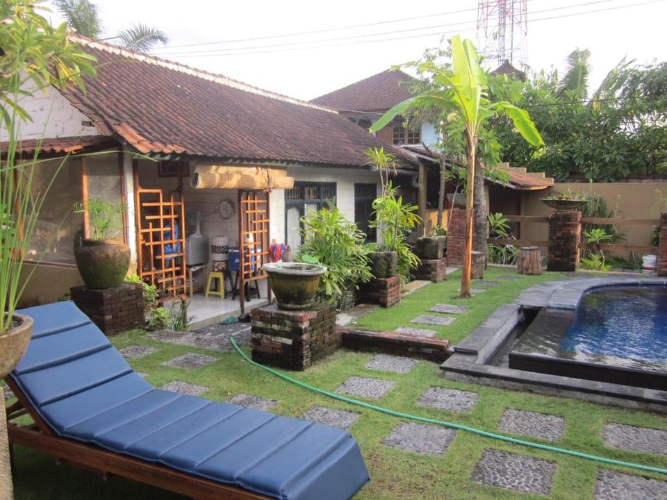 Praschita Bali Apartments Bed and Breakfast in Denpasar