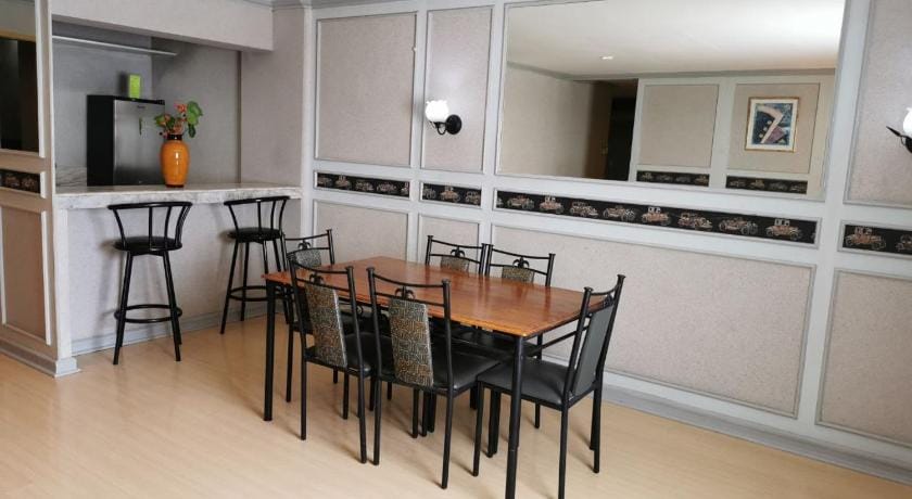 Holiday Plaza Hotel Cebu Hotel in Lapu-Lapu City