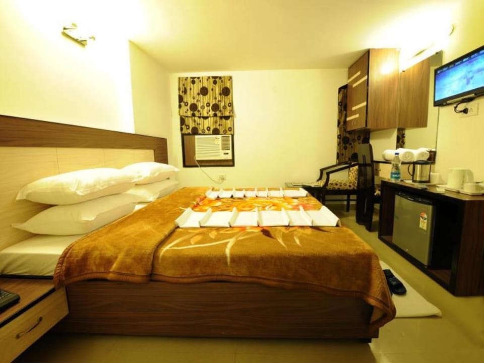 Hotel Hkj Residency Hotel in Punjab, India