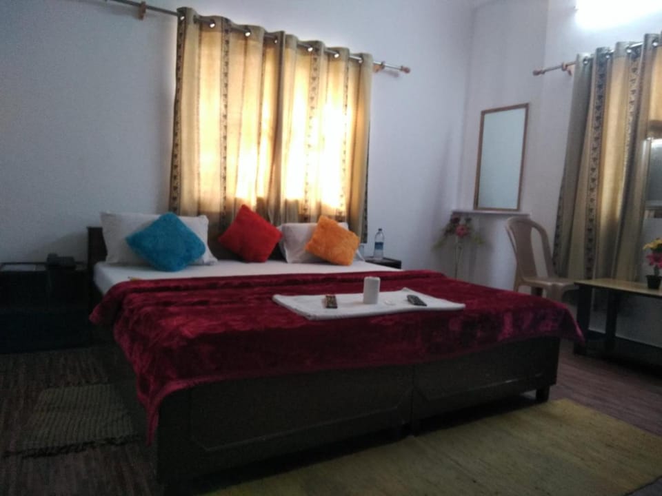 Agra Paying Guest House & Home Stay Bed and Breakfast in Agra