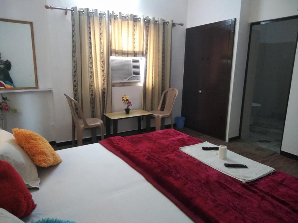 Agra Paying Guest House & Home Stay Bed and Breakfast in Agra