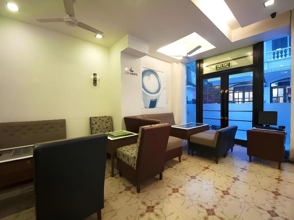 Sweet Home Lodge Hotel in New Delhi