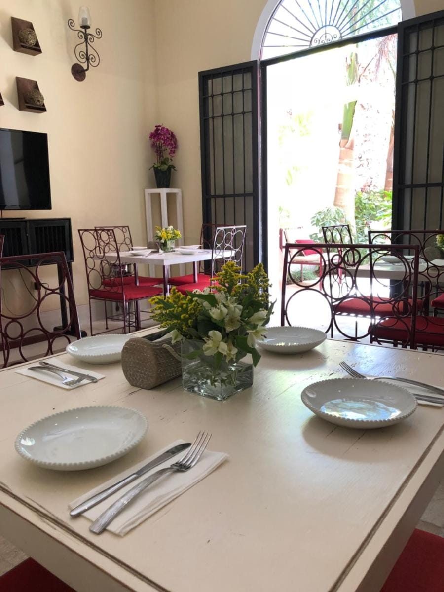 Casa Italia Luxury Guest House - Adults Only Hotel in Merida