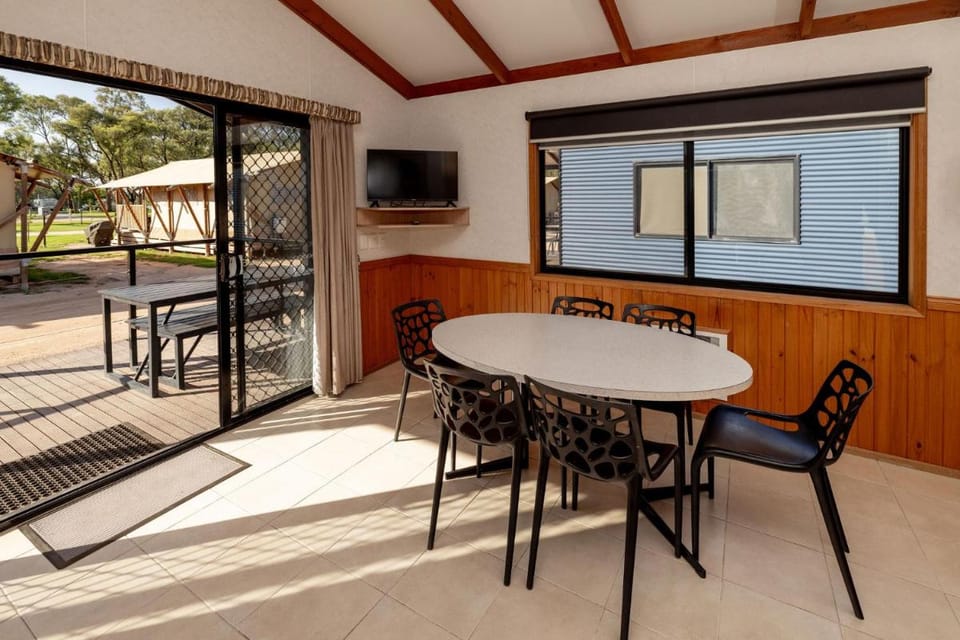 Discovery Parks - Renmark Riverfront Campground/ 
RV Resort in Renmark