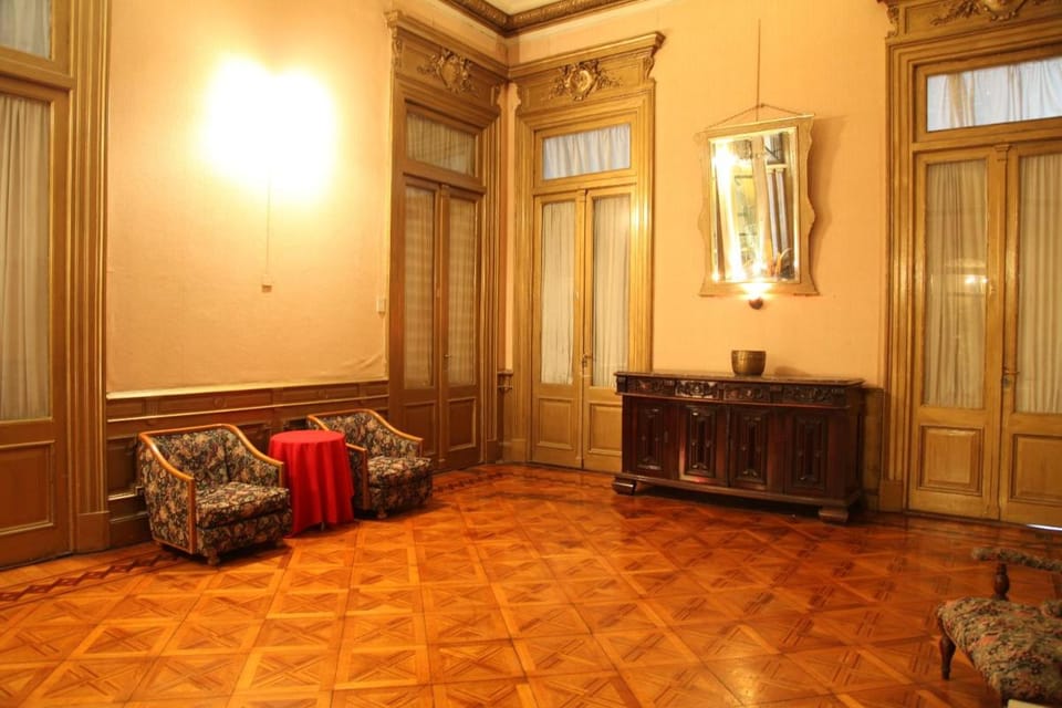 Hotel Reina Hotel in Buenos Aires
