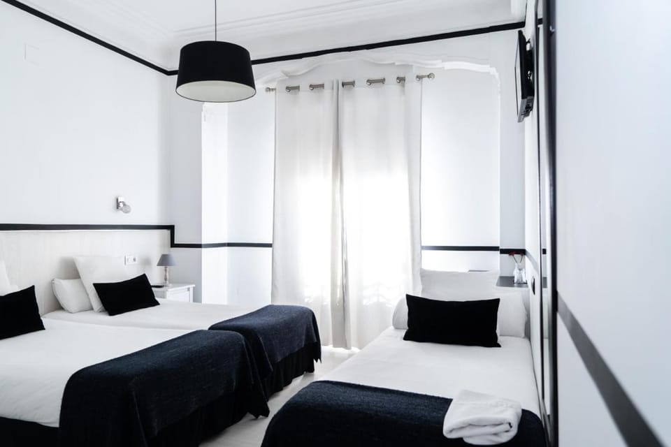 Gran Via 63 Rooms Bed and Breakfast in Centro