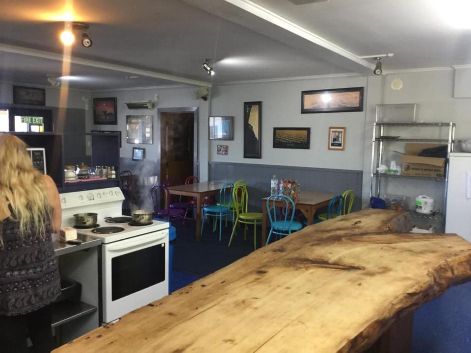 Ivorytowers Accommodation Hostel in West Coast