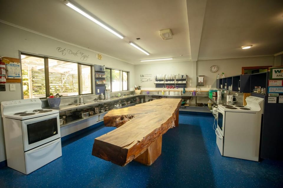 Ivorytowers Accommodation Hostel in West Coast