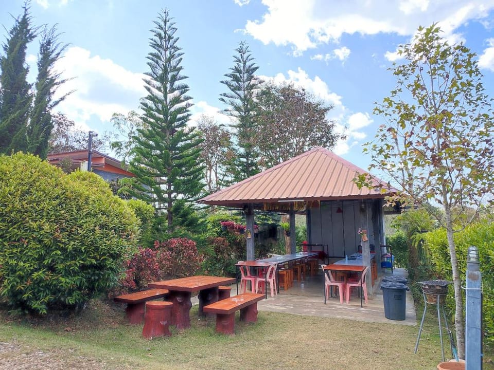 Lucky Hill Resort Hotel in Laos