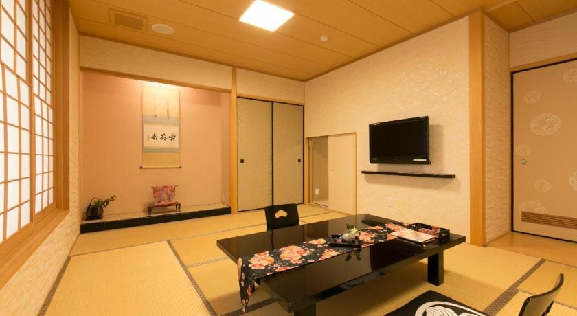 Matsui Bekkan Hanakanzashi Ryokan in Kyoto