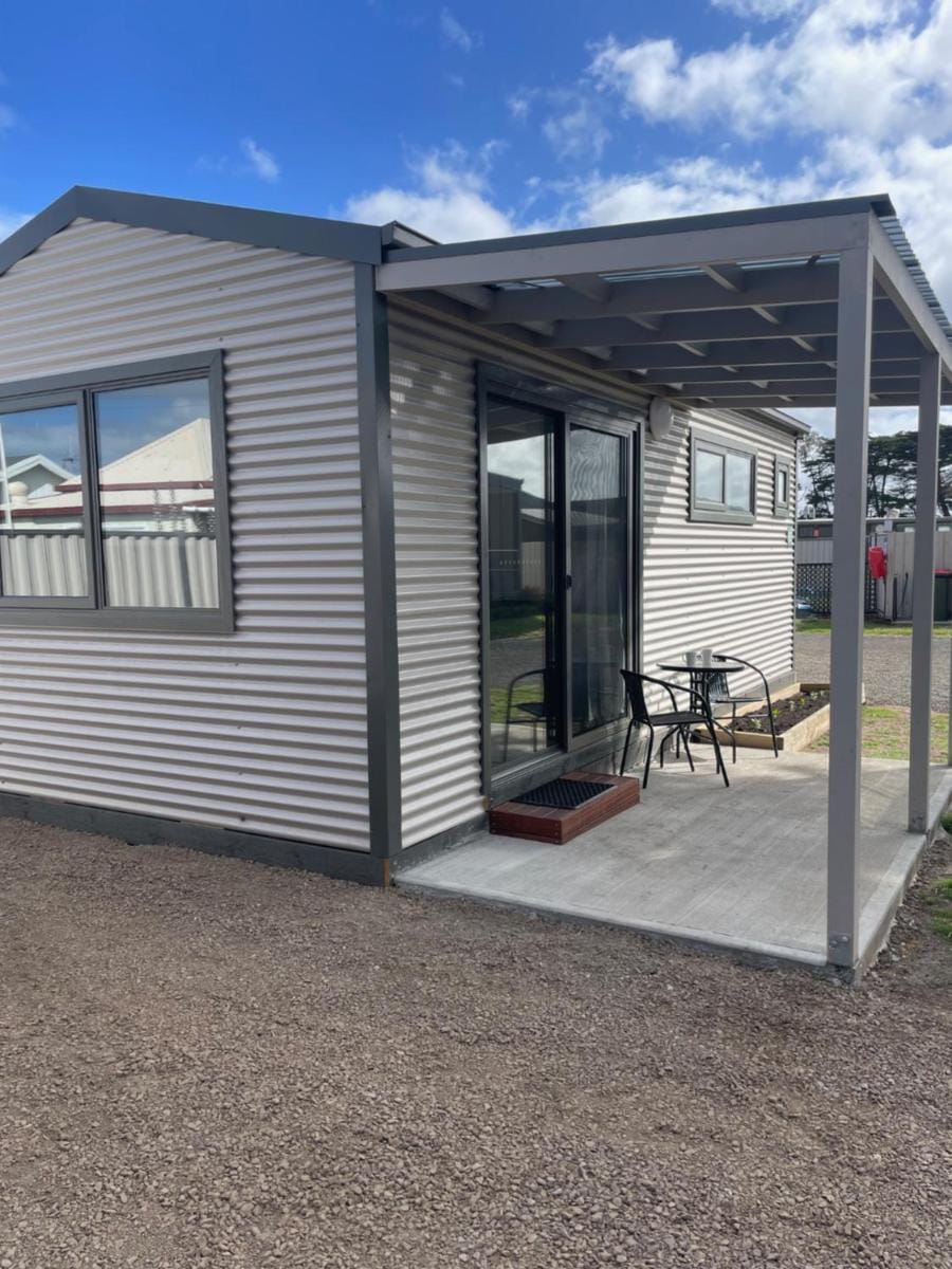 Gum Tree Caravan Park Campground/ 
RV Resort in Port Fairy