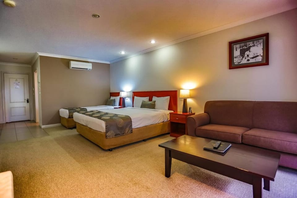 Murray Waters Motor Inn & Apartments Motel in Barham