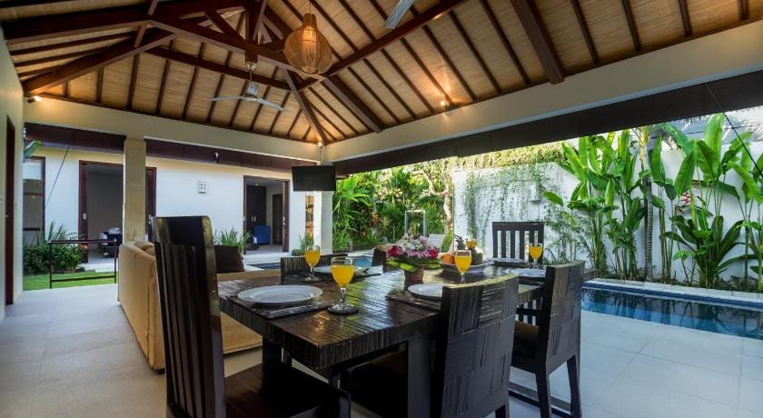Arama Riverside Villas Hotel in Kuta