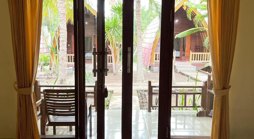 Bias Bungalow Bed and Breakfast in Pemenang