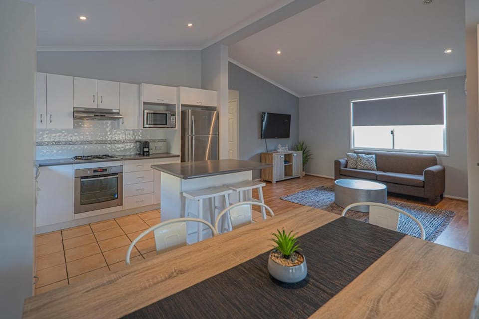 Ingenia Holidays One Mile Beach Campground/ 
RV Resort in Boat Harbour