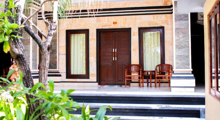 Putu Guest House II Bed and Breakfast in North Kuta