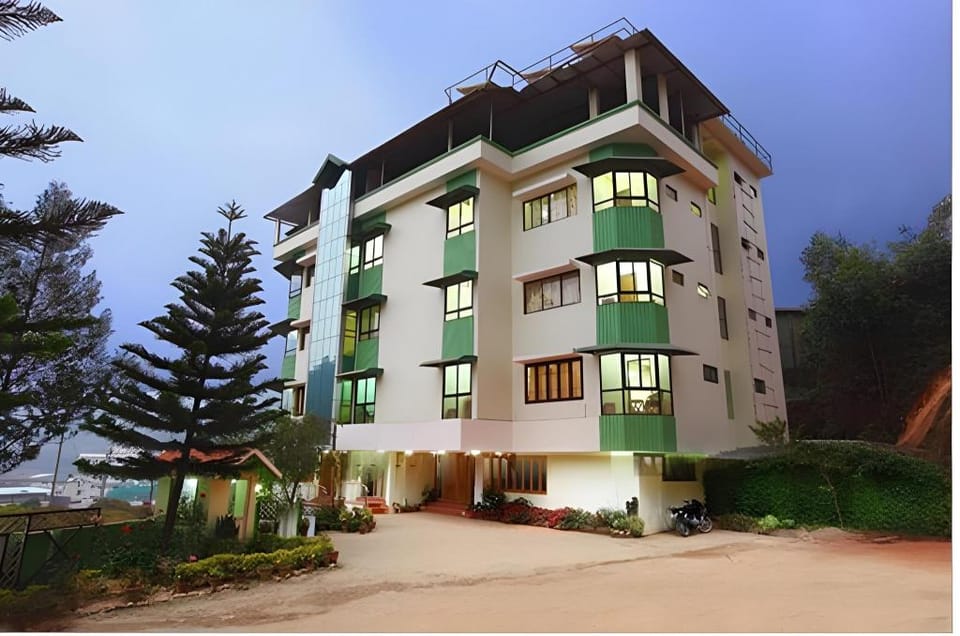 Poopada Resorts Hotel in Munnar