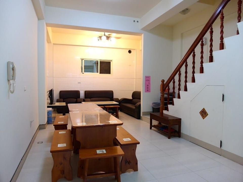 花漾四季民宿市中心附停車位 可包棟 自助入住 花蓮縣民宿1124號 Bed and Breakfast in Taiwan, Province of China