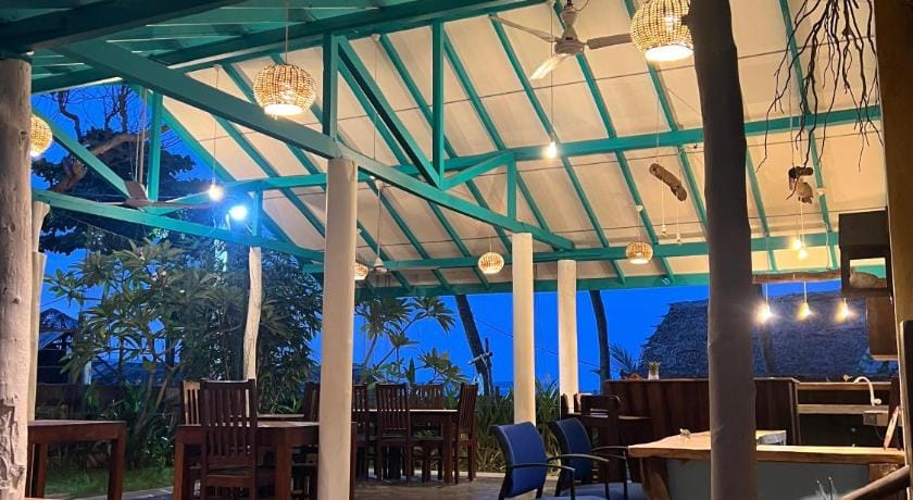 Beach View Hotel Bed and Breakfast in Sri Lanka