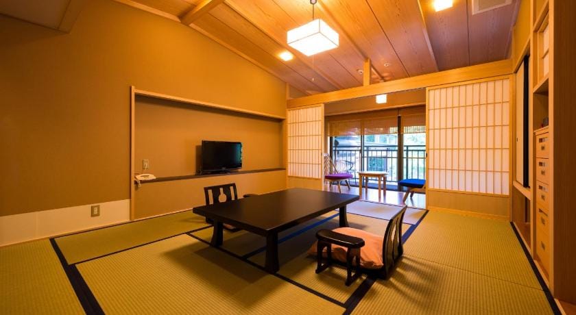 Kasuga Hotel Ryokan in Japan