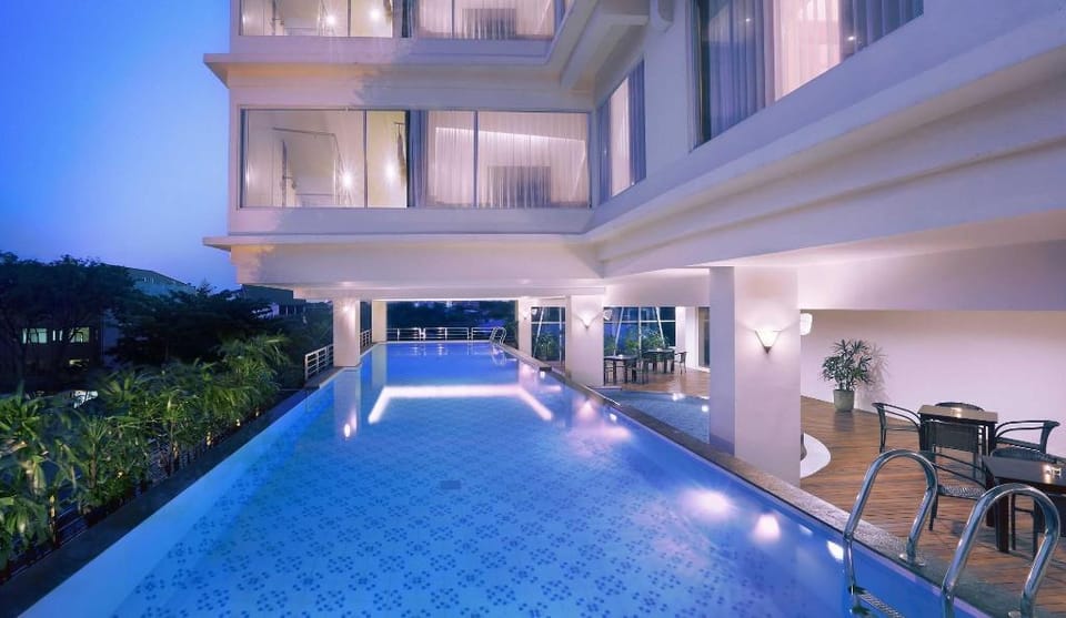 Quest Hotel Darmo - Surabaya by ASTON Hotel in Surabaya