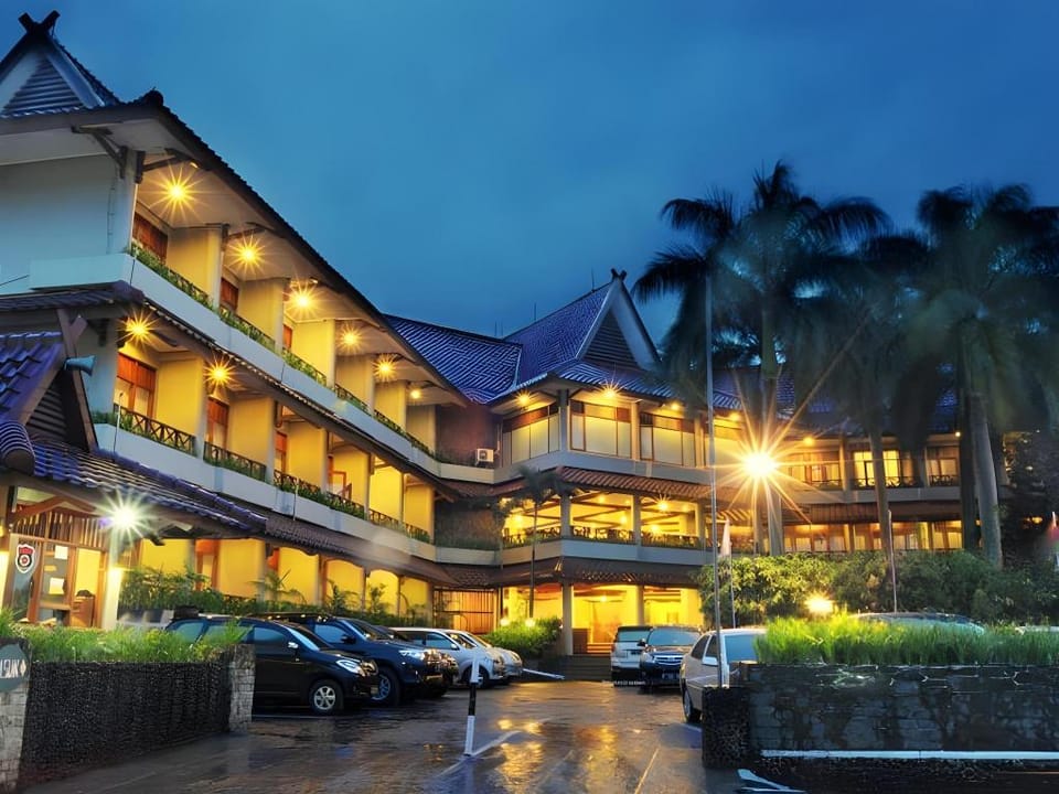 Tirtagangga Hot Spring Resort Hotel in West Java