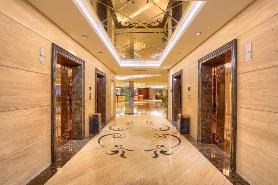 Wyndham Surabaya Hotel in Surabaya