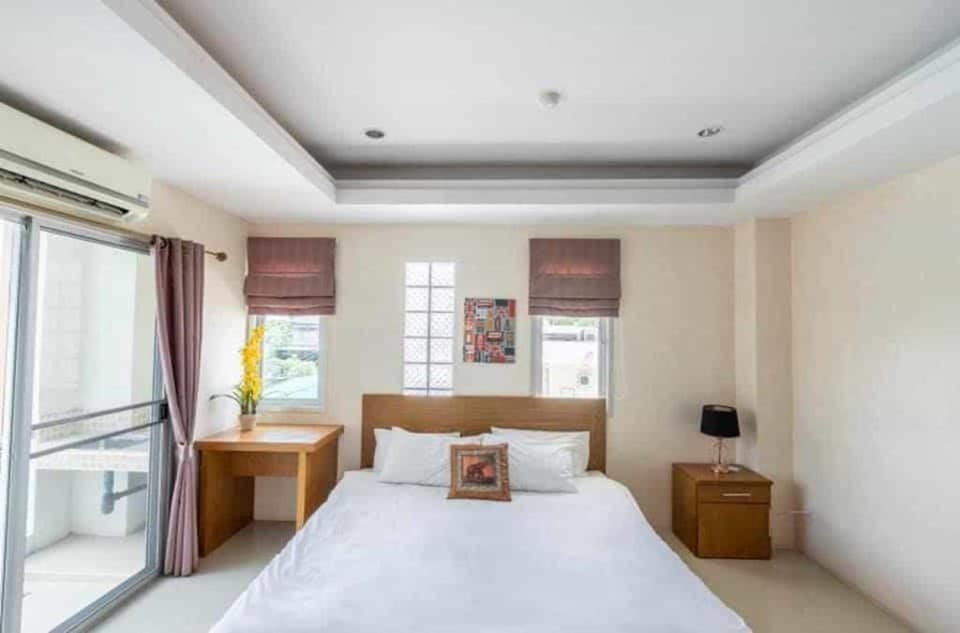 Sawitree Place Ubon Hotel in Laos