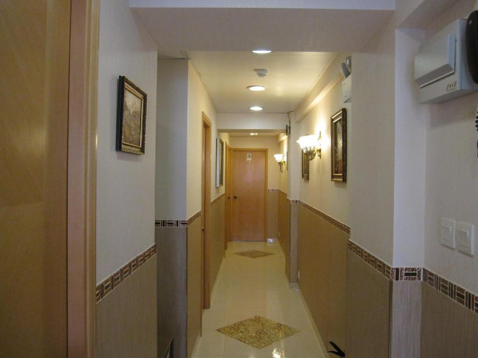 May Fair Guest House Hotel in Hong Kong