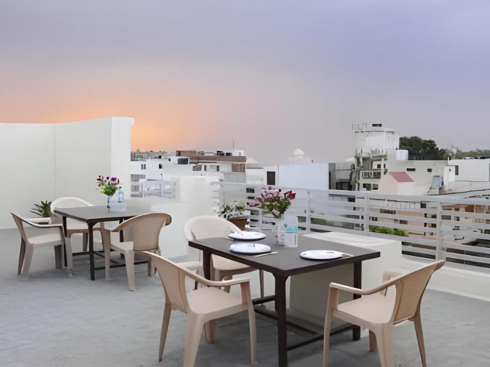 Rainbow Home Stay Vacation rental in Agra