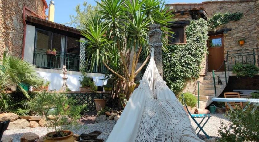 Mas Peu Del Causse Bed and Breakfast in Catalonia