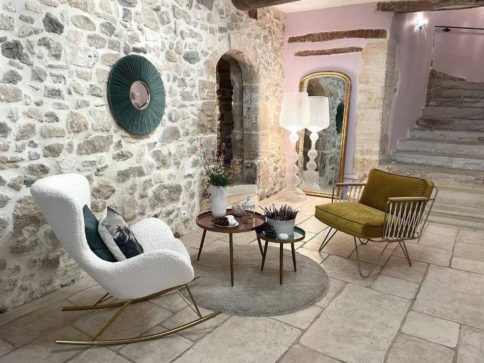 Le Temps Suspendu Provence Bed and Breakfast in Pernes-les-Fontaines