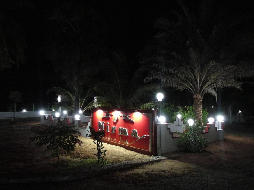 Hotel Nirmaa Shadow Inn Resort in Sri Lanka