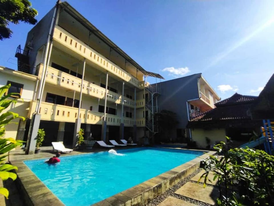 Sun Set View Hotel Hotel in Indonesia