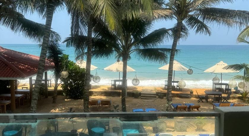 Nico Beach Hotel Hotel in Hikkaduwa