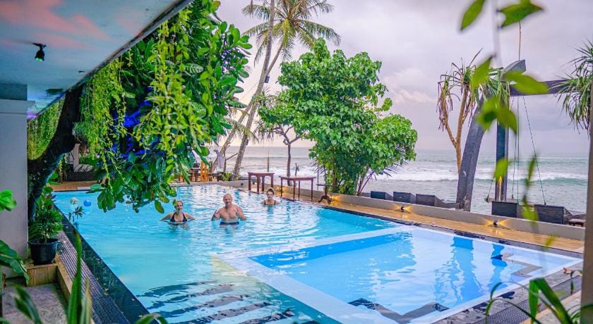 Cool Beach Hotel Hotel in Hikkaduwa