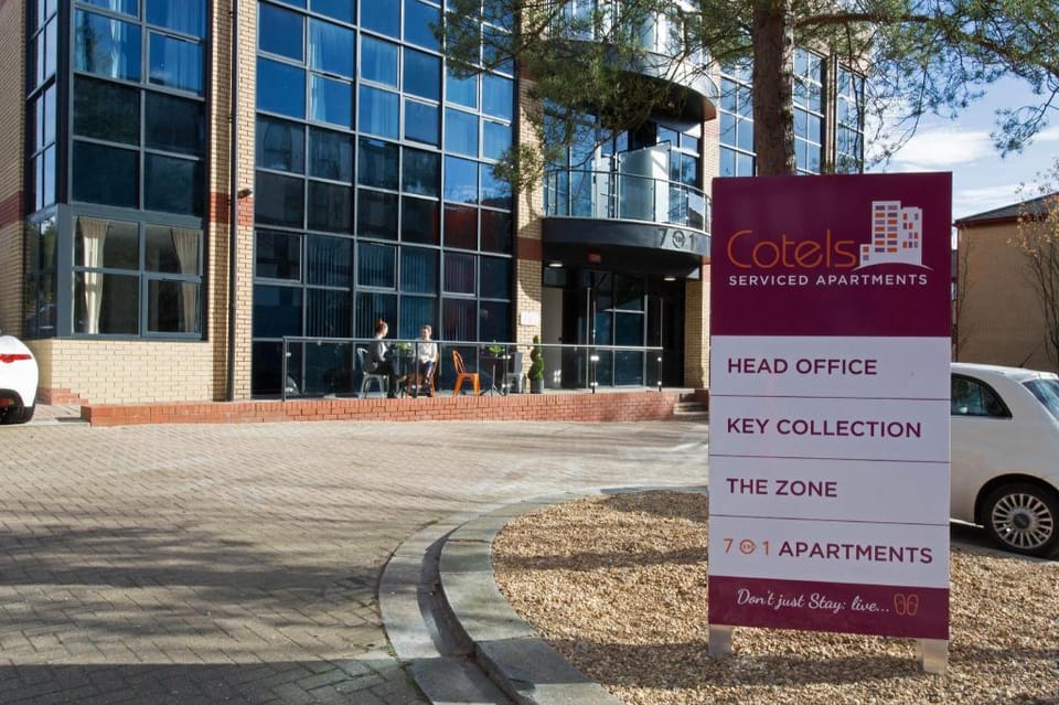Cotels Serviced Apartments - Vizion Apartment in Milton Keynes