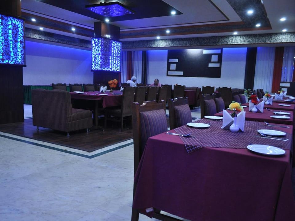 Hotel Plaza Inn Hotel in Varanasi