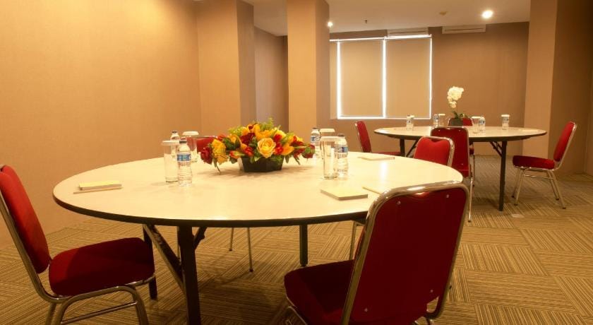 The Gloria Suites Grogol, Jakarta Apartment in Jakarta