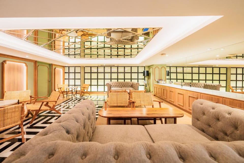 Thee Bangkok Hotel by TH District Hotel in Bangkok