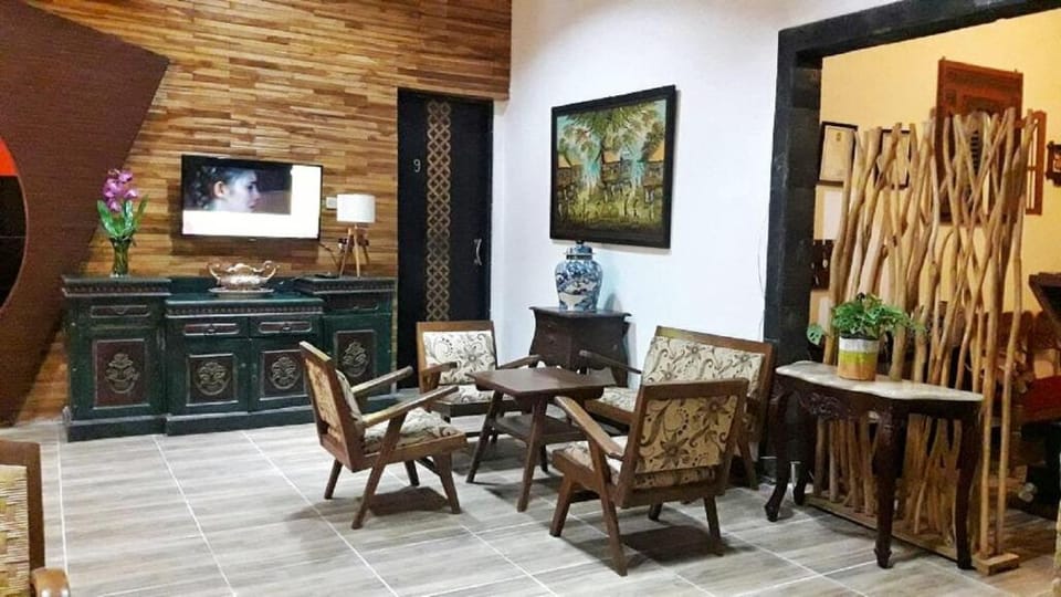 Puri Minggiran Guesthouse Yogya Bed and Breakfast in Yogyakarta