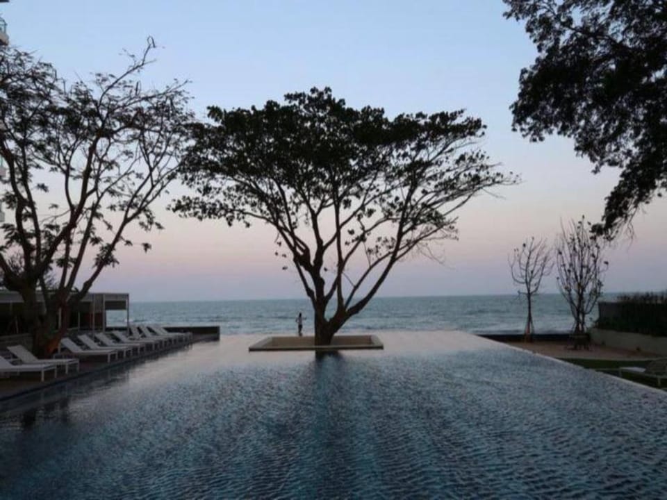 Her Glory by the Sea Apartment in Thailand