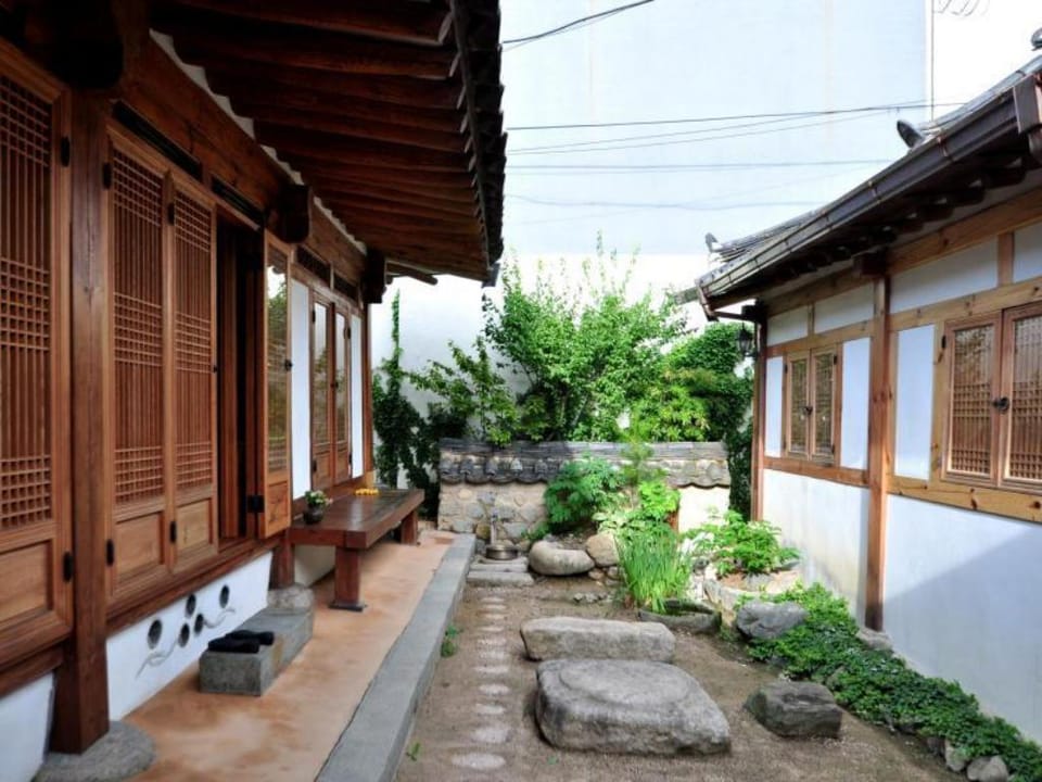 Gallery Jin Hanok Guesthouse Hotel in South Korea