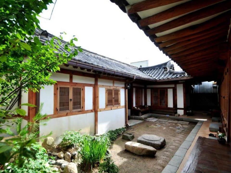 Gallery Jin Hanok Guesthouse Hotel in South Korea